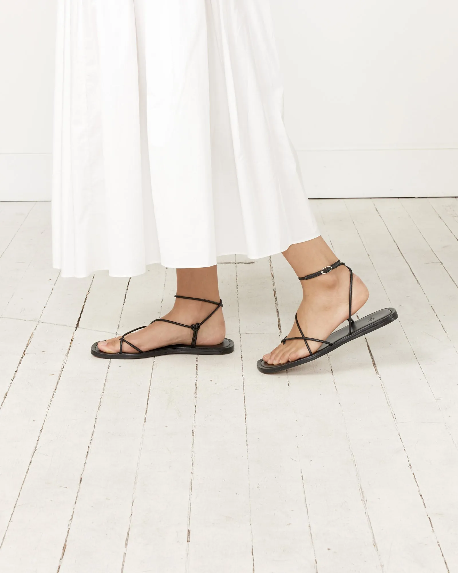 Granada Sandals in Black